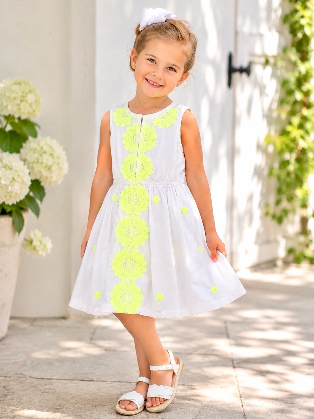 Crewcuts White Sleeveless Dress with Vibrant Embroidery Size 4
